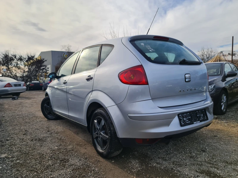 Seat Altea 1.6i/101hp/140000km, снимка 4 - Автомобили и джипове - 49394368