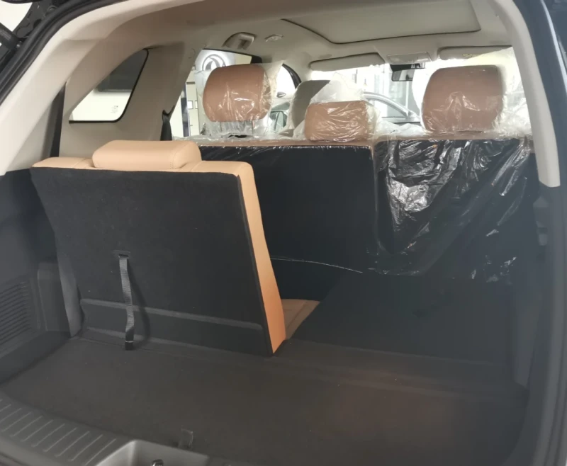 DONGFENG E5 Plug in, снимка 5 - Автомобили и джипове - 51287317