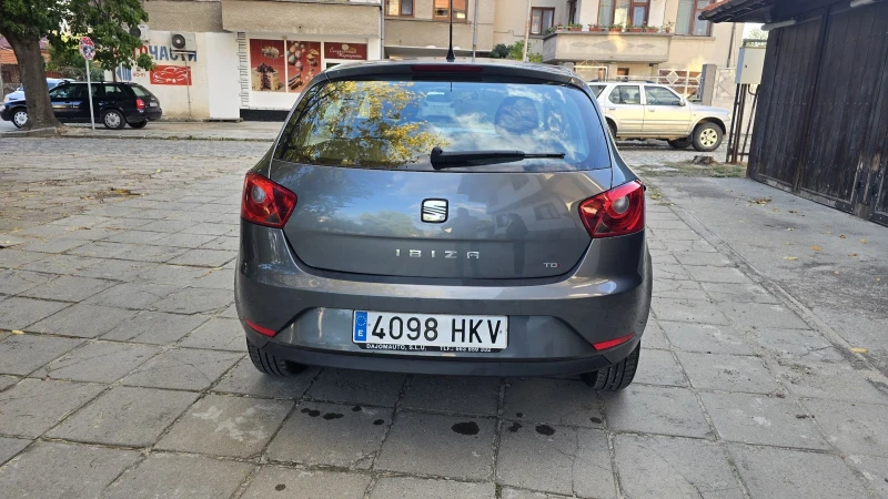 Seat Ibiza 1.6 TDI, снимка 9 - Автомобили и джипове - 52011982