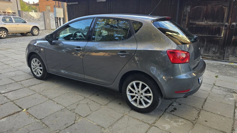 Seat Ibiza 1.6 TDI, снимка 11 - Автомобили и джипове - 52011982