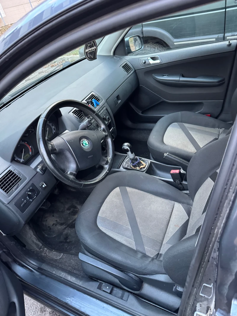 Skoda Fabia Фабричен газов инжекцион, снимка 14 - Автомобили и джипове - 52884957