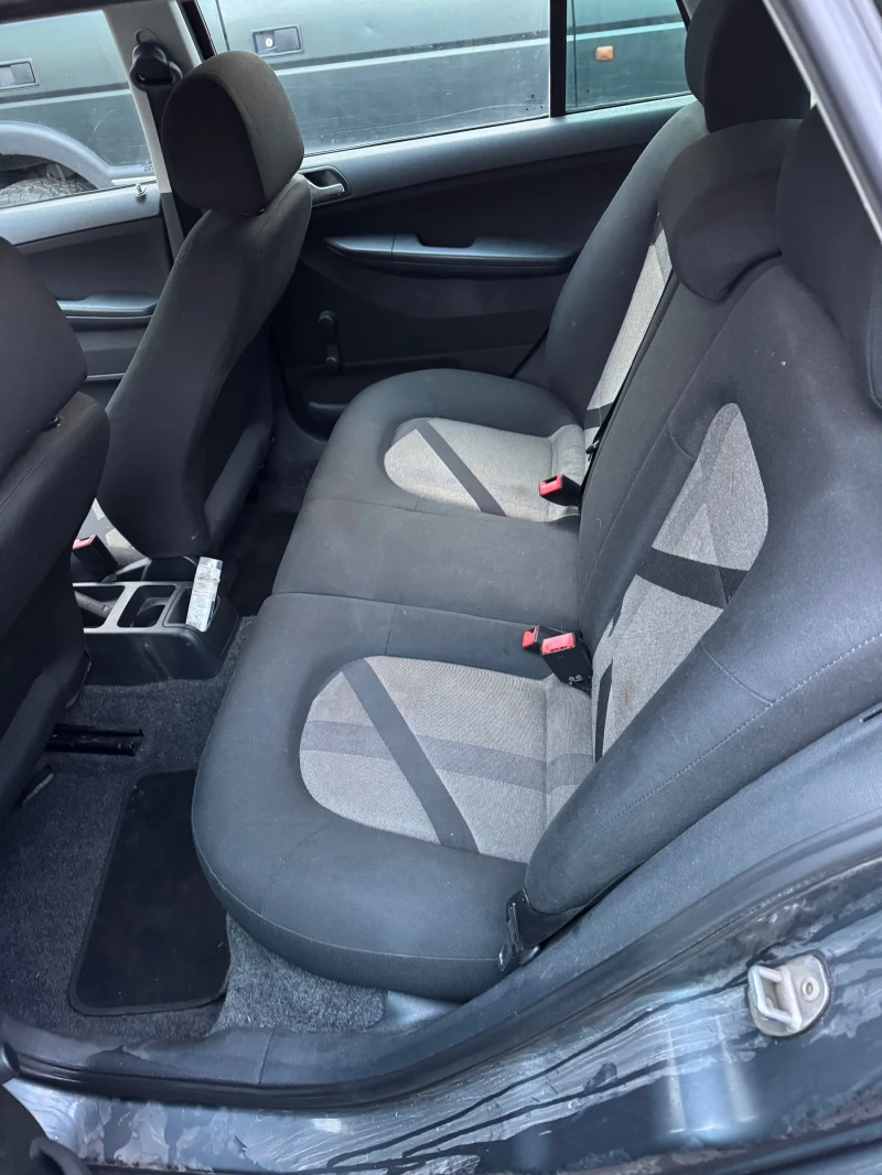 Skoda Fabia Фабричен газов инжекцион, снимка 15 - Автомобили и джипове - 52884957