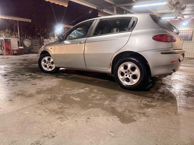 Alfa Romeo 147, снимка 4 - Автомобили и джипове - 53589300