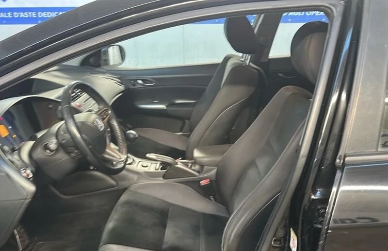 Honda Civic 1.4 i-vtec Comfort - изображение 10