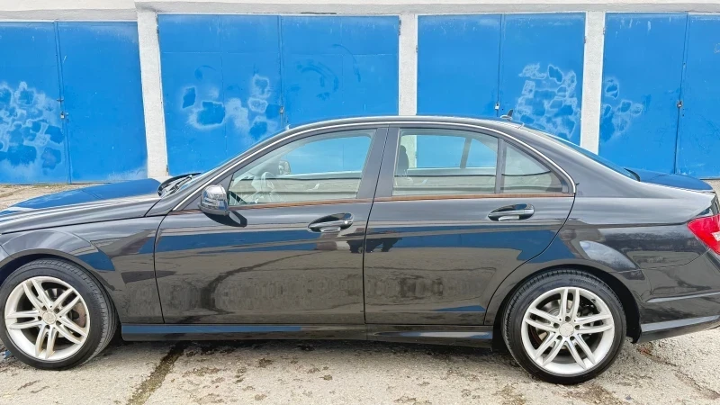 Mercedes-Benz C 220, снимка 10 - Автомобили и джипове - 55242351