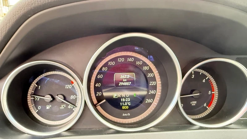 Mercedes-Benz C 220, снимка 7 - Автомобили и джипове - 55242351