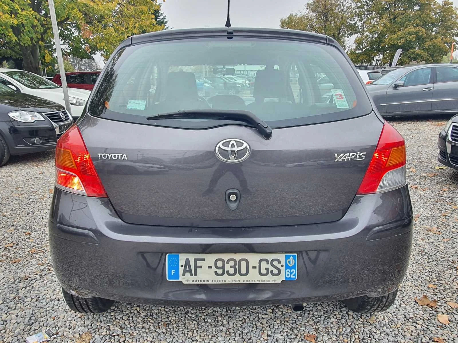 Toyota Yaris 1.3i 6ск. УНИКАТ  - изображение 5