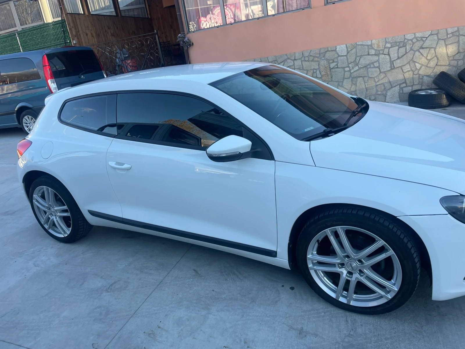 VW Scirocco 2.0 TDI FULL - изображение 2