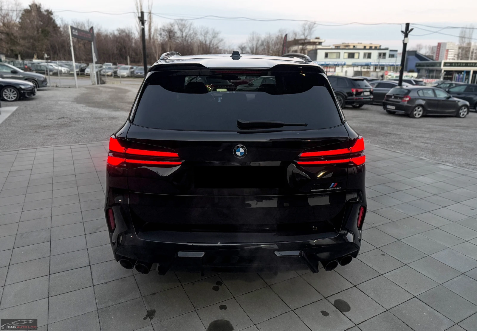 BMW X5M COMPETITON/625HP/B&W/SKY LOUNGE/PANO/360 / - изображение 7