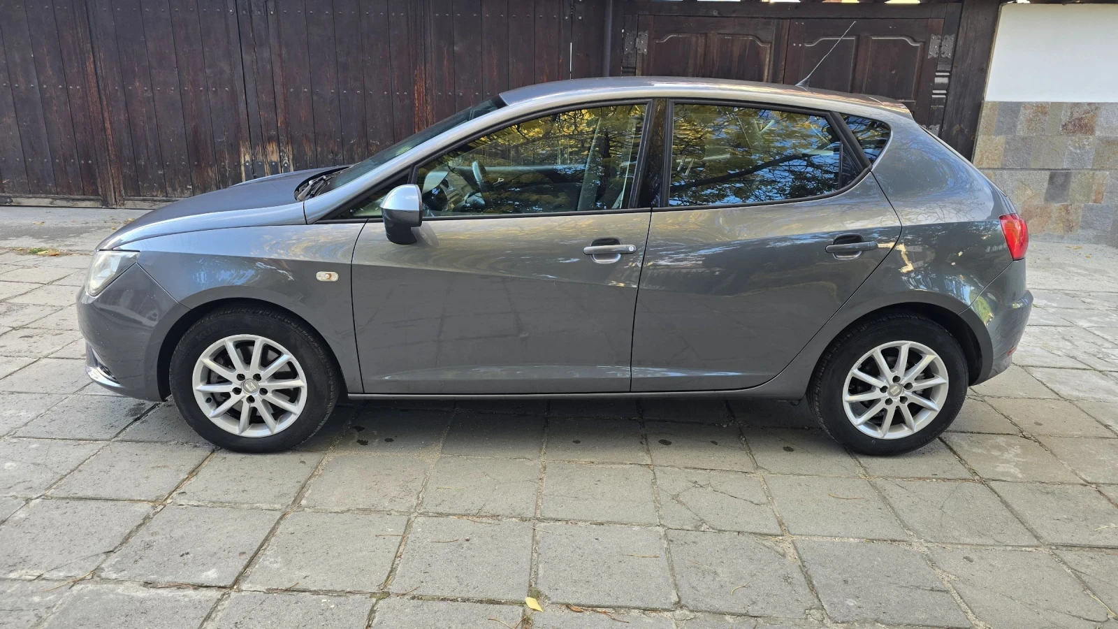 Seat Ibiza 1.6 TDI | Mobile.bg   12