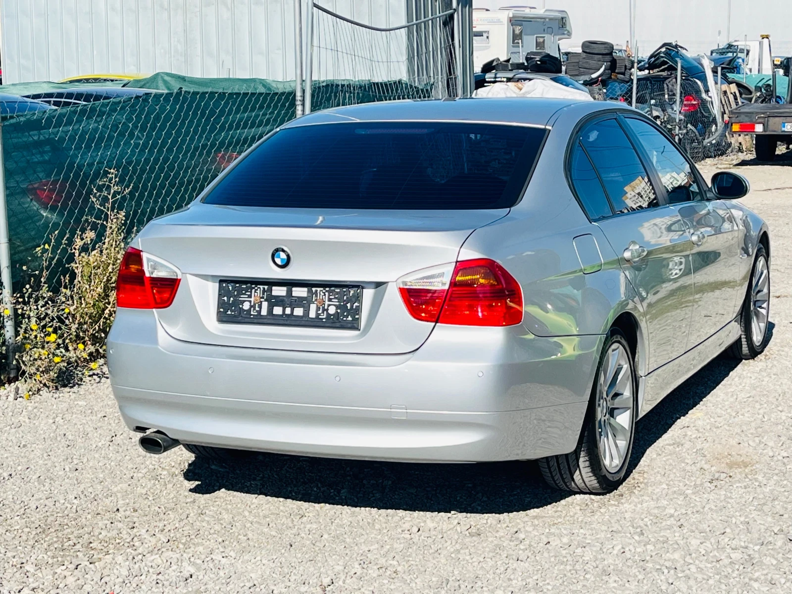 BMW 318 2.0/143 к.с - изображение 2