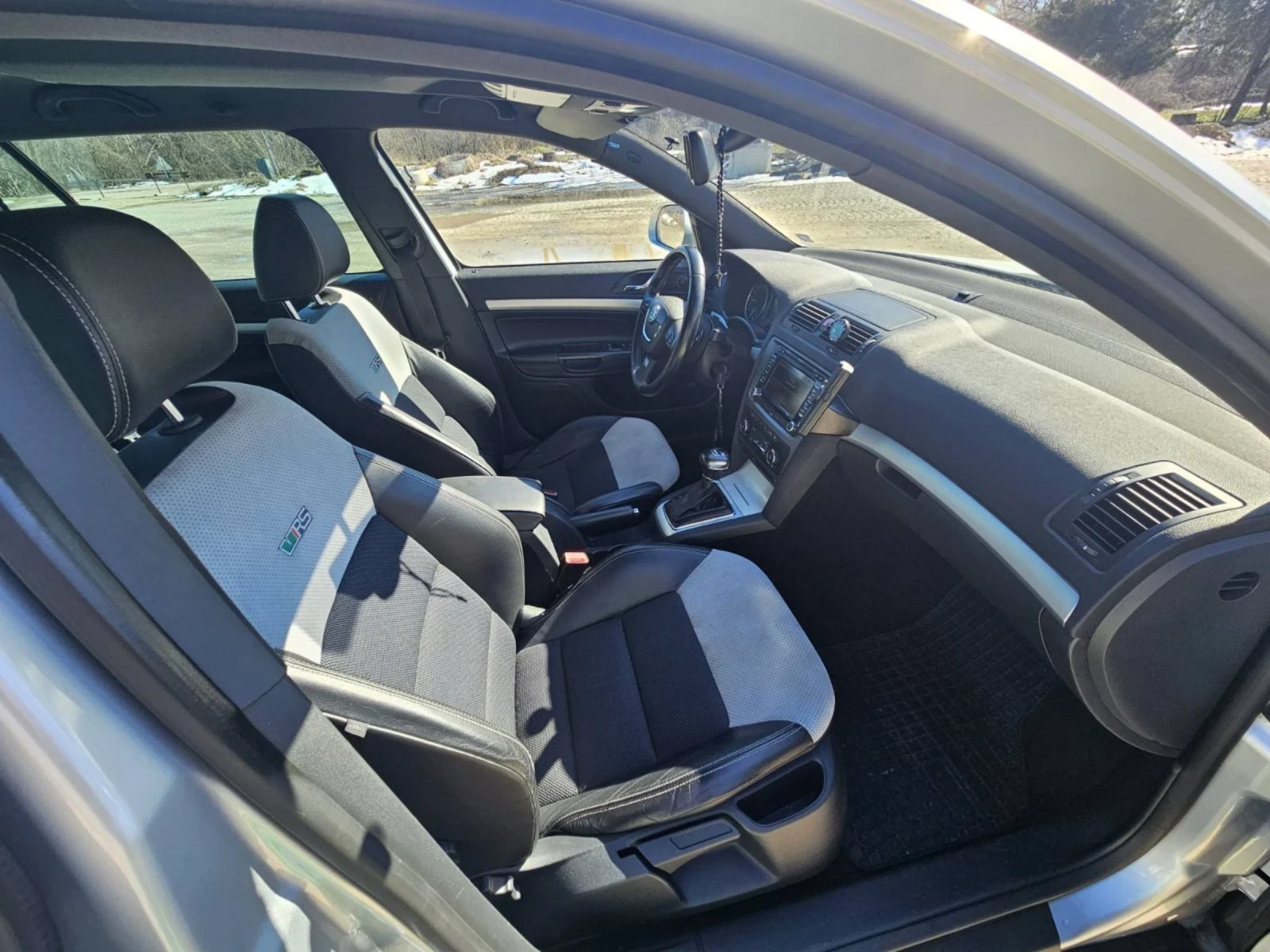 Skoda Octavia 2, 0TDI VRS 170�.�. | Mobile.bg � ����������� 11