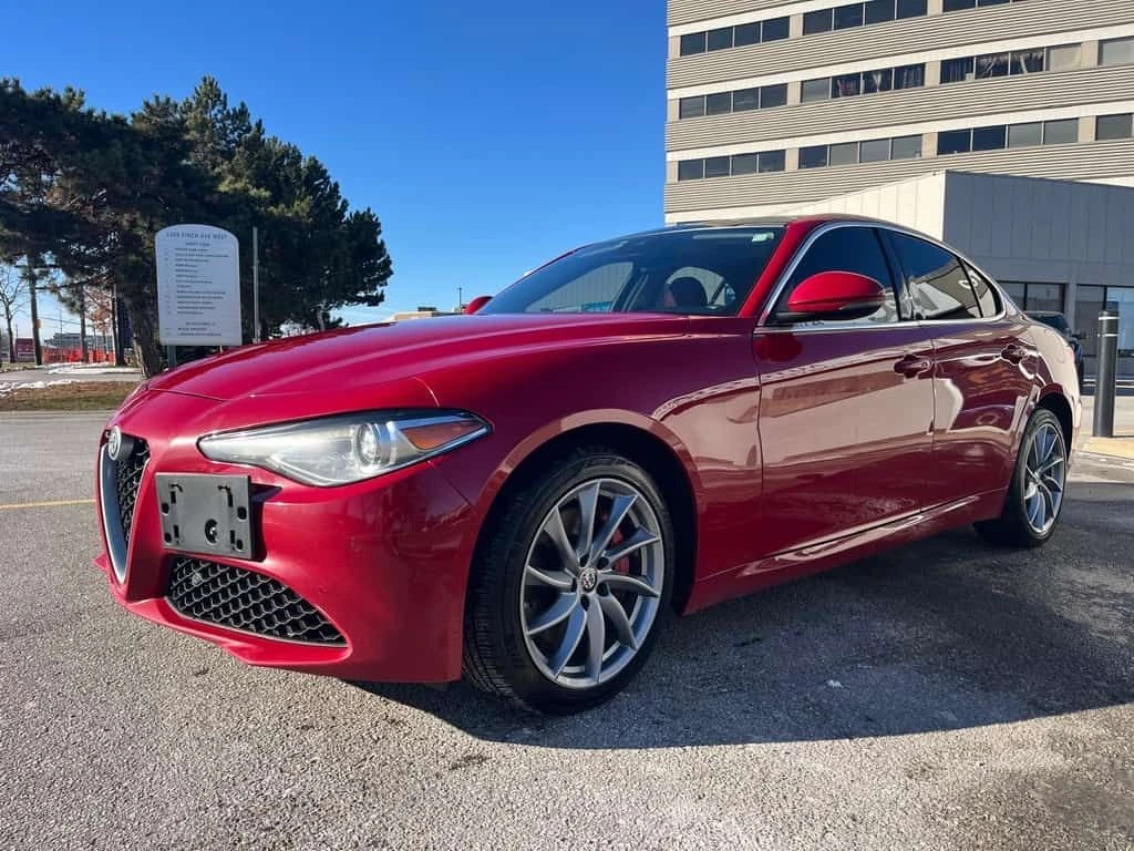 Alfa Romeo Giulia * TI! HIGHLY OPTIONED! * CARFAX * ЦЕНА ДО БГ, снимка 7 - Автомобили и джипове - 53862399