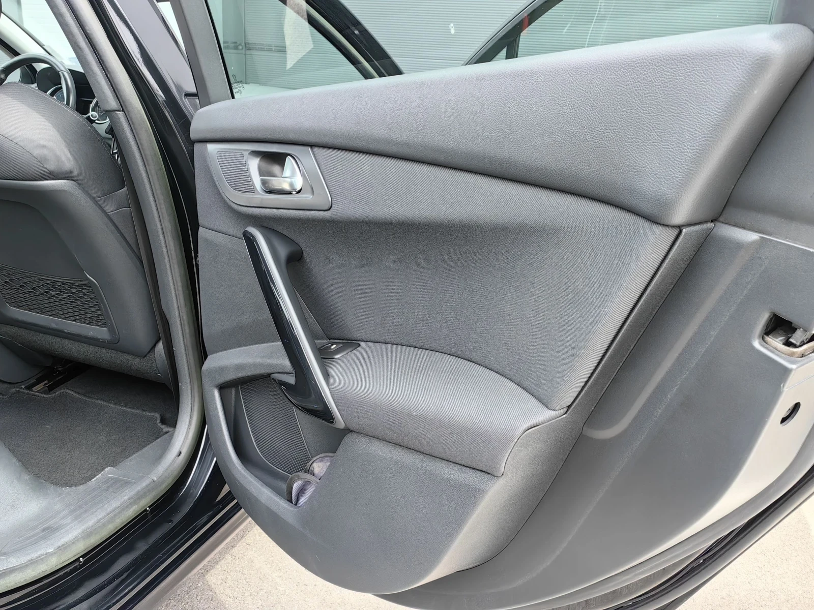 Peugeot 508 2.0 HDI * 2ри собственик * , снимка 16 - Автомобили и джипове - 54222004