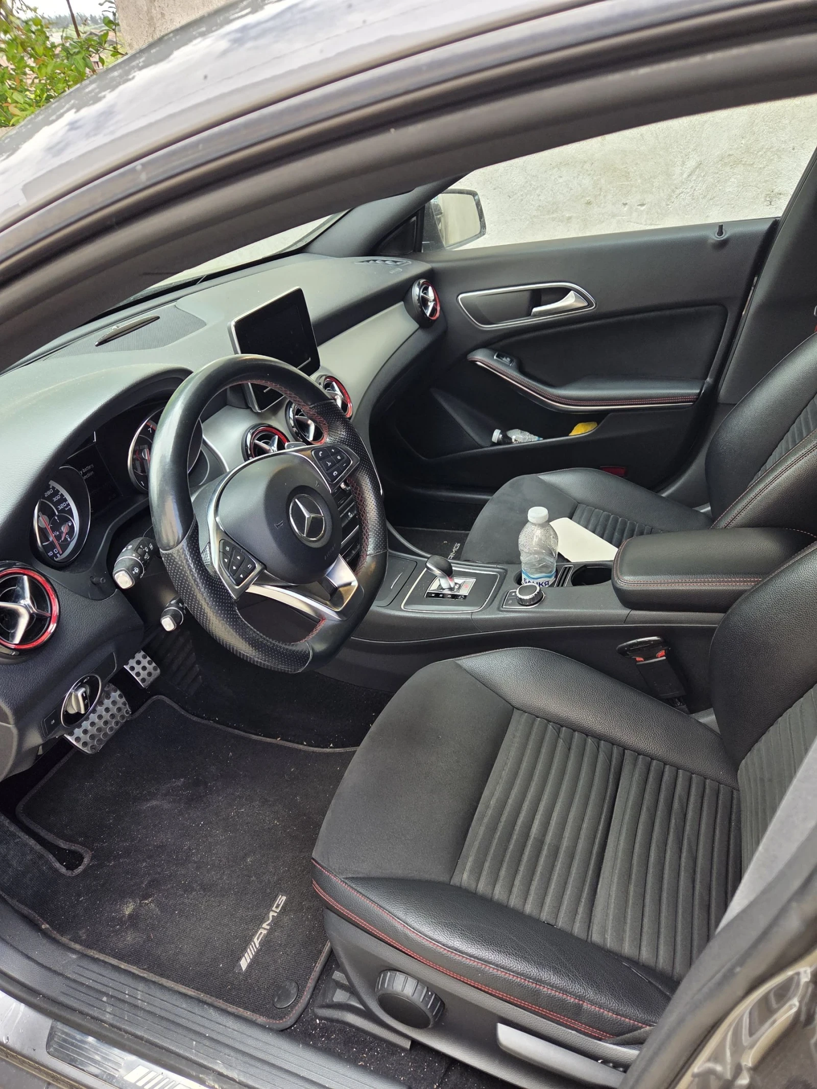 Mercedes-Benz CLA 45 AMG, снимка 5 - Автомобили и джипове - 54388664