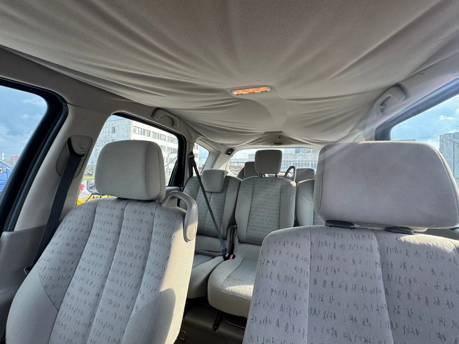Renault Megane 1.9DCI KLIMATIK, снимка 12 - Автомобили и джипове - 54657137