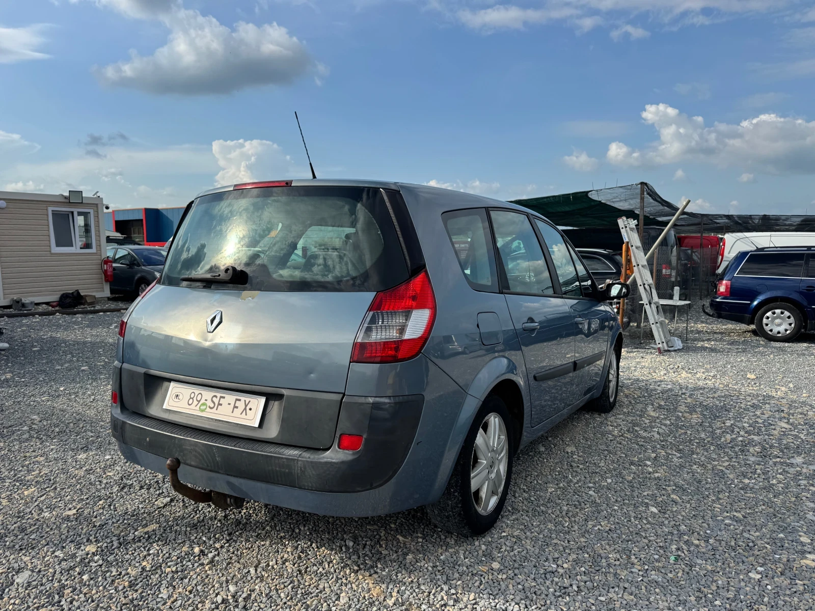 Renault Megane 1.9DCI KLIMATIK, снимка 6 - Автомобили и джипове - 54657137
