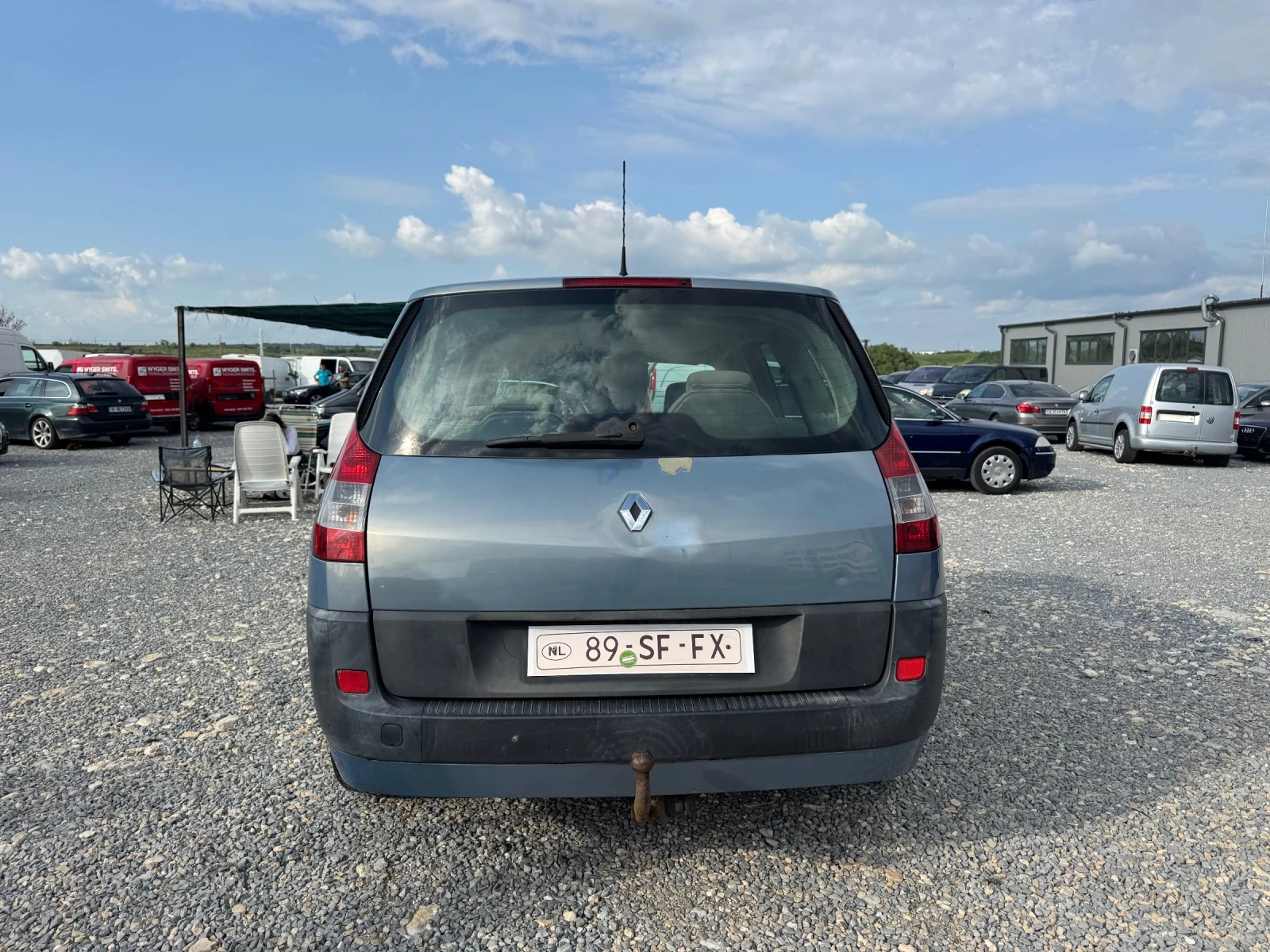 Renault Megane 1.9DCI KLIMATIK, снимка 5 - Автомобили и джипове - 54657137