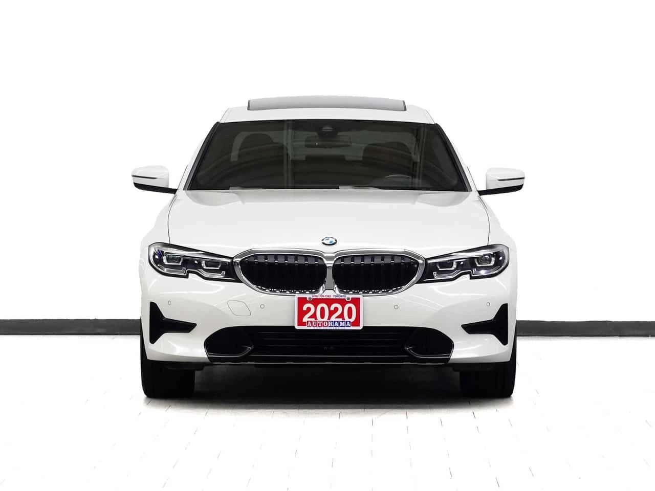 BMW 330 * 330i | xDrive | Nav | Leather | Sunroof | CarPla