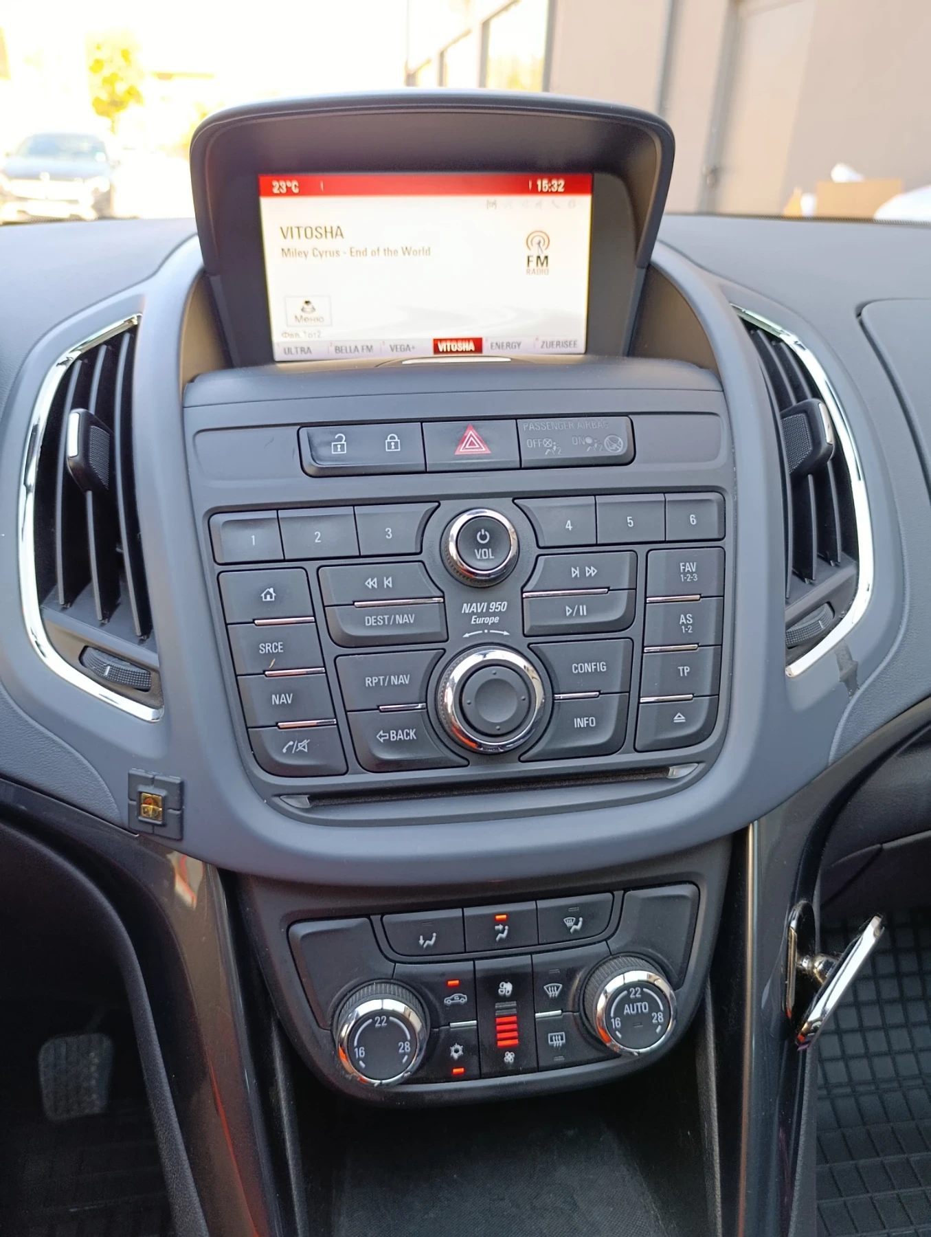 Opel Zafira, снимка 13 - Автомобили и джипове - 55680851