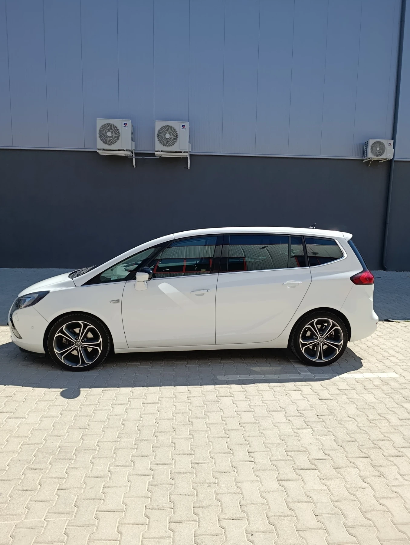 Opel Zafira, снимка 4 - Автомобили и джипове - 55680851