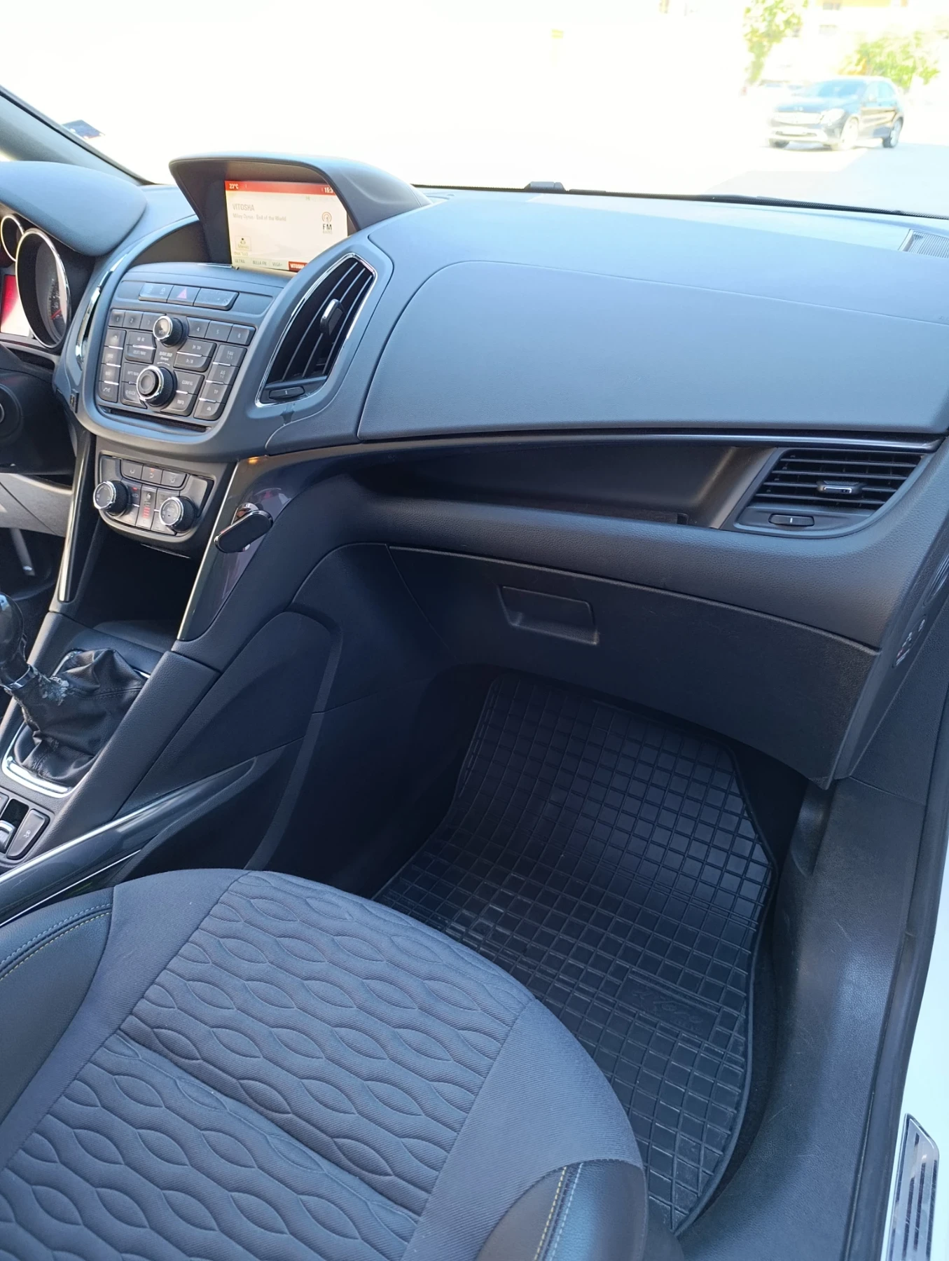 Opel Zafira, снимка 10 - Автомобили и джипове - 55680851