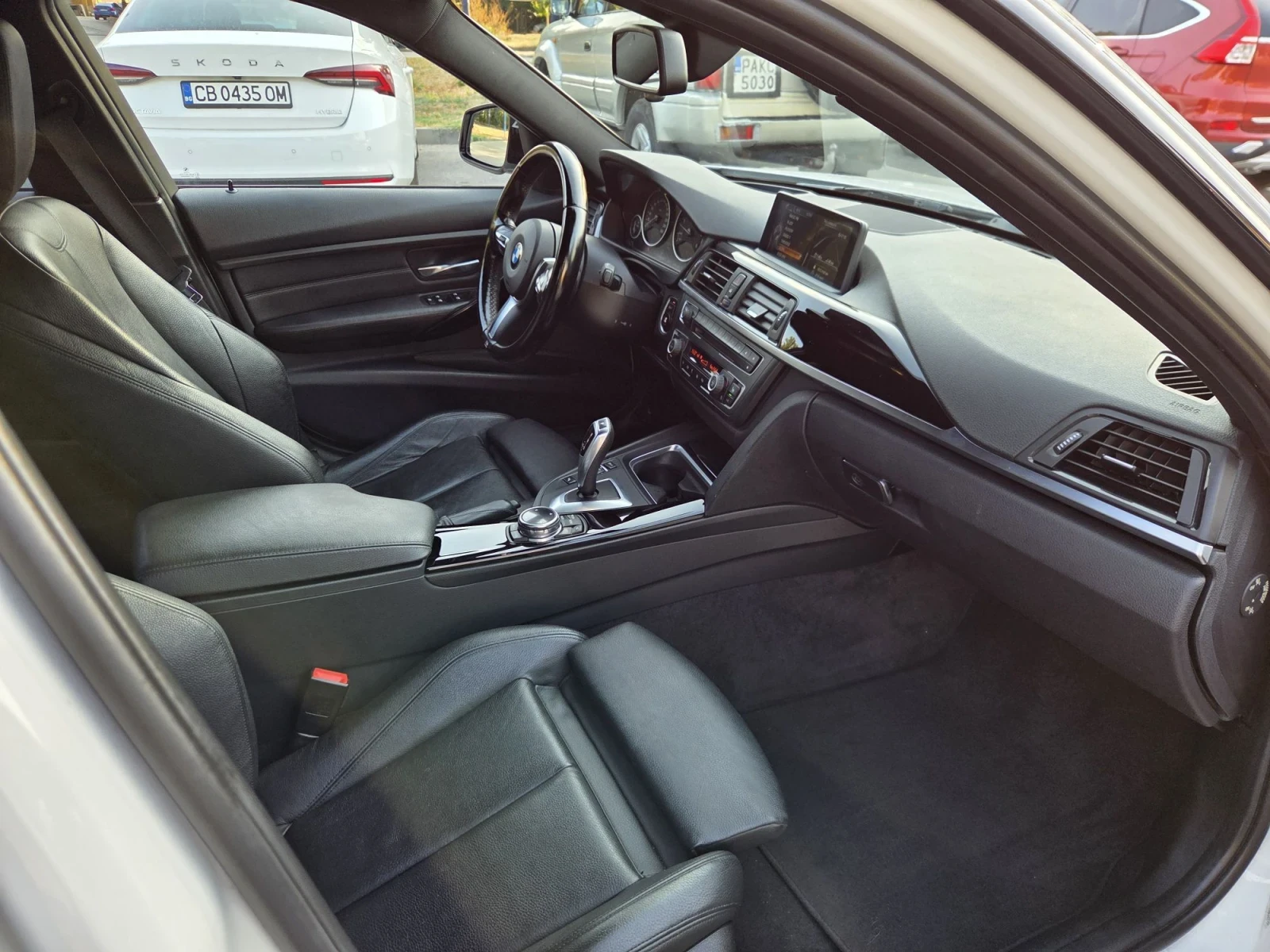 BMW 330 FULL FULL, снимка 8 - Автомобили и джипове - 55903824