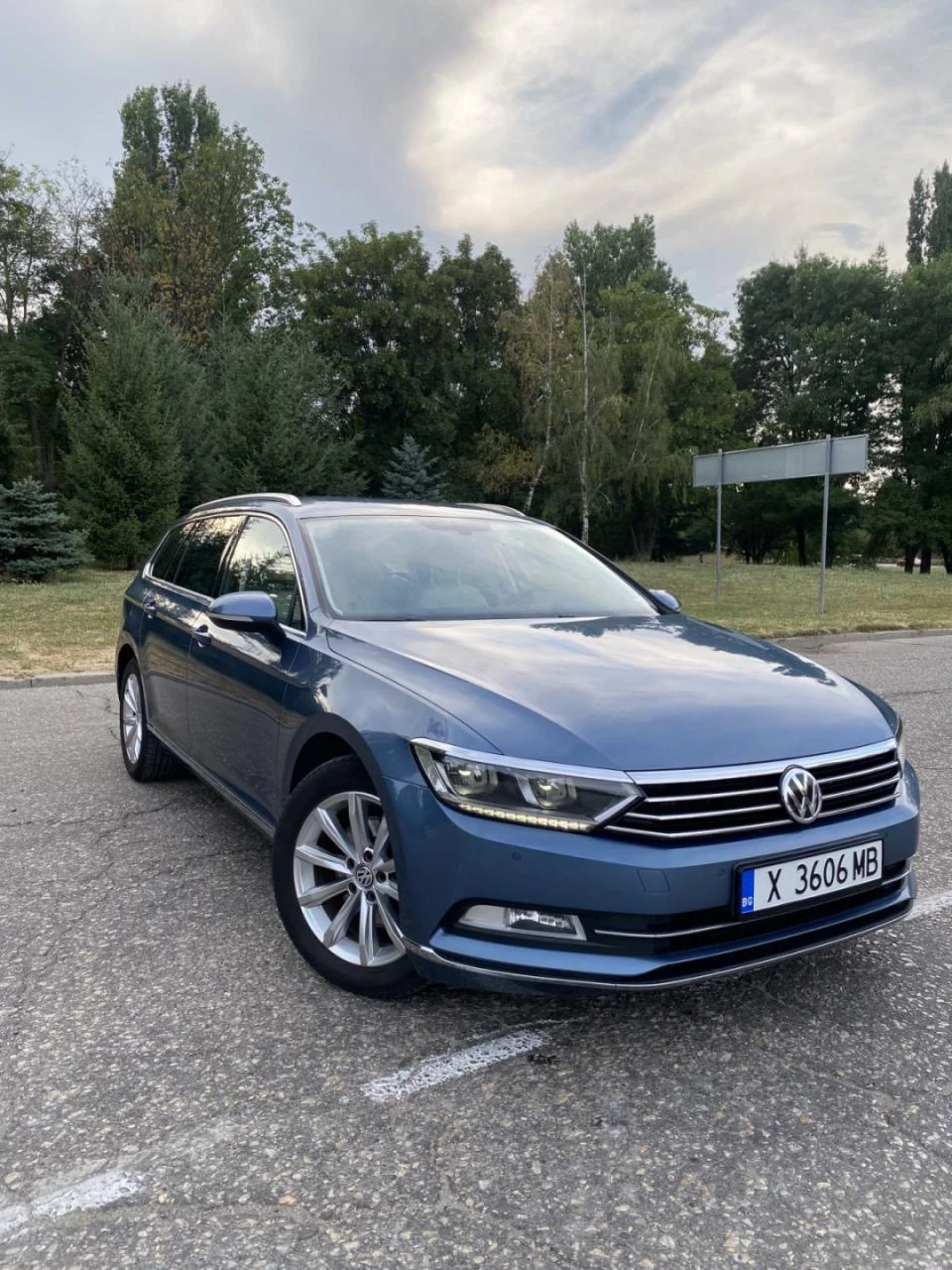 VW Passat B8 VARIANT 2.0 TDI/190 к.с/LED/NAVI/ACC