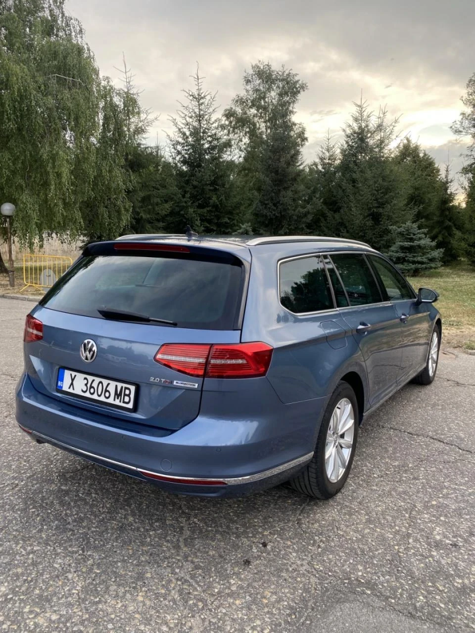 VW Passat B8 VARIANT 2.0 TDI/190 к.с/LED/NAVI/ACC, снимка 11 - Автомобили и джипове - 56293127