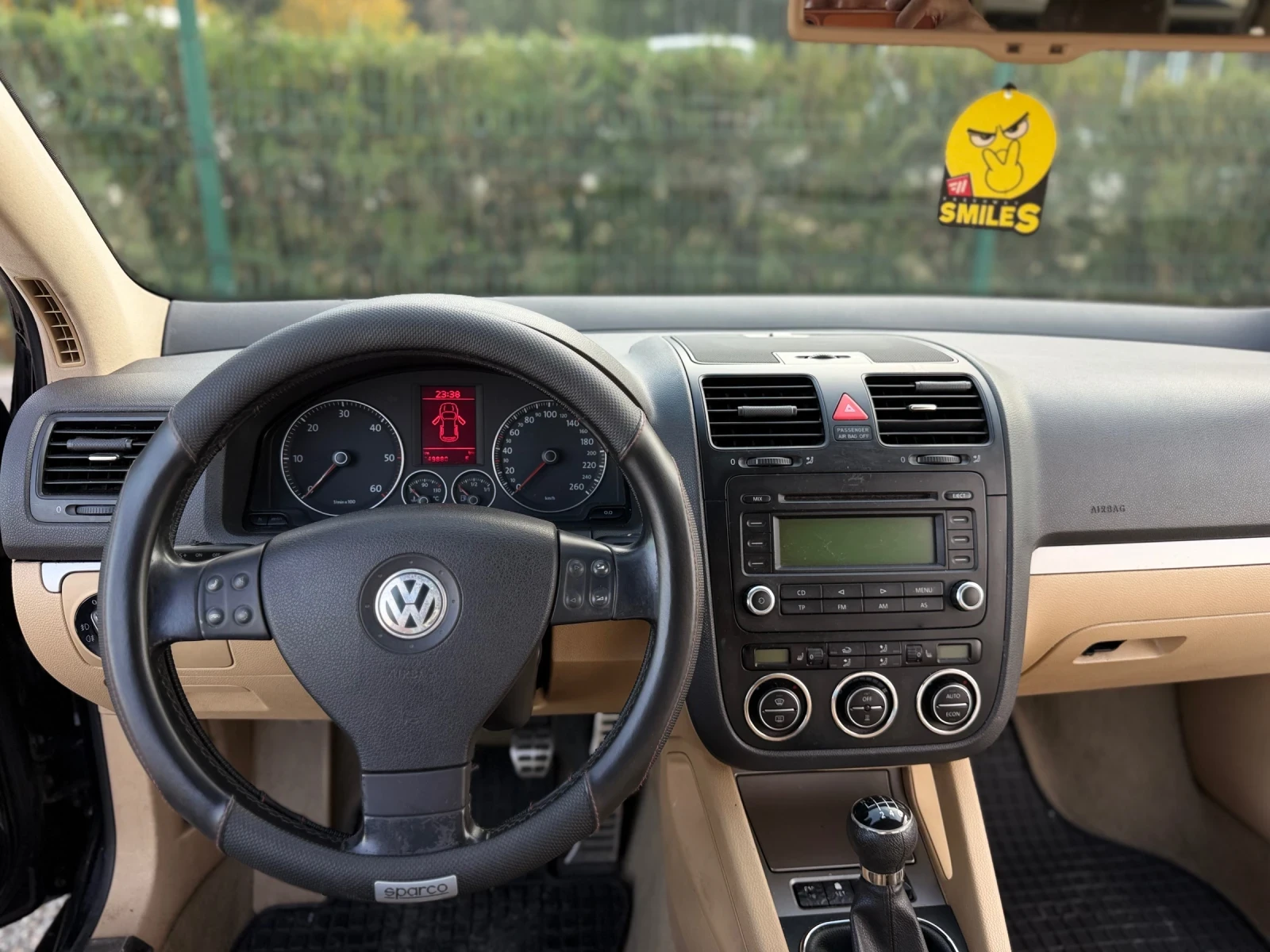 VW Golf 2.0 TDI HIGHLINE , снимка 8 - Автомобили и джипове - 56415431