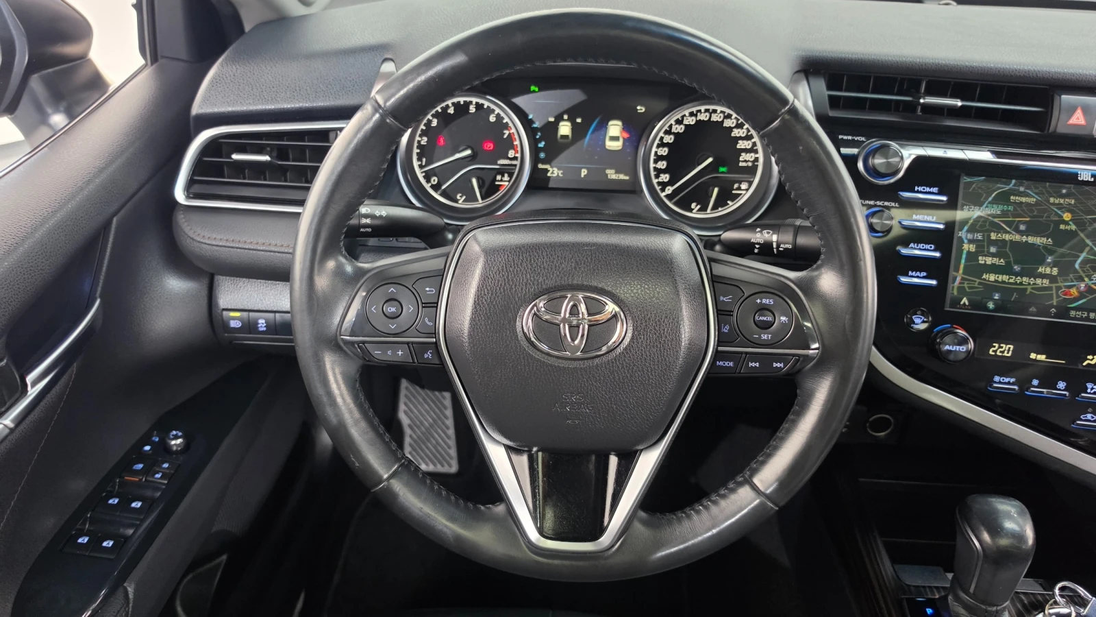 Toyota Camry 2.5 XV70 | Mobile.bg � ����������� 11