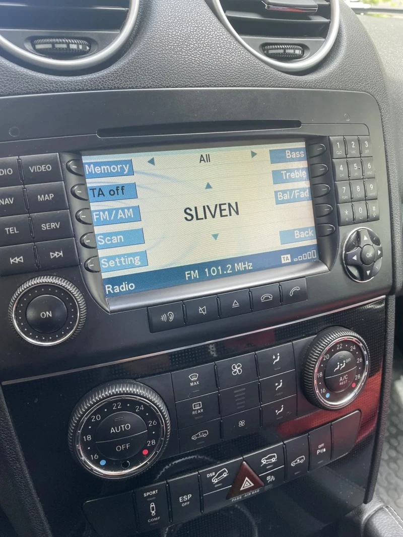 Mercedes-Benz ML 320, снимка 7 - Автомобили и джипове - 52741301