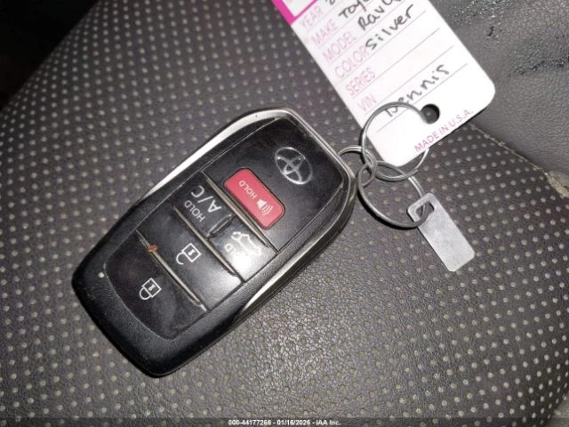 Toyota Rav4 XSE - изображение 10