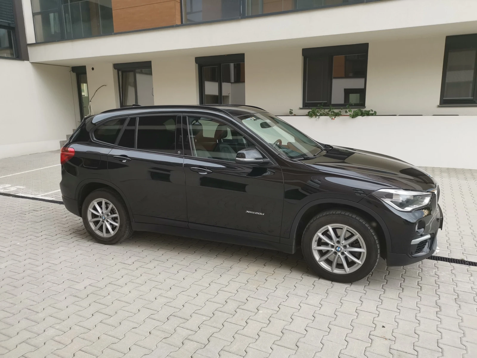 BMW X1 X-drive - изображение 7