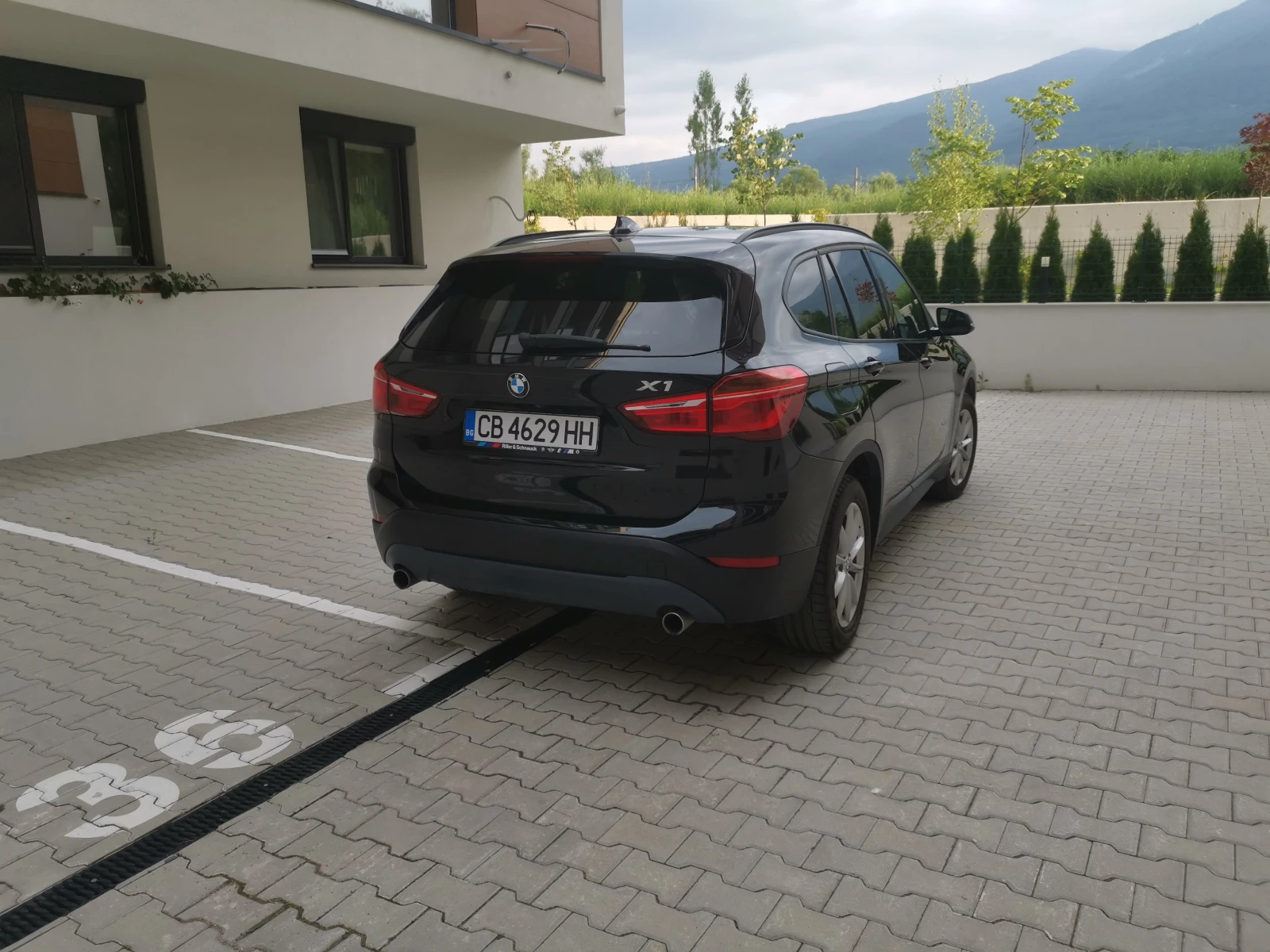 BMW X1 X-drive - изображение 2