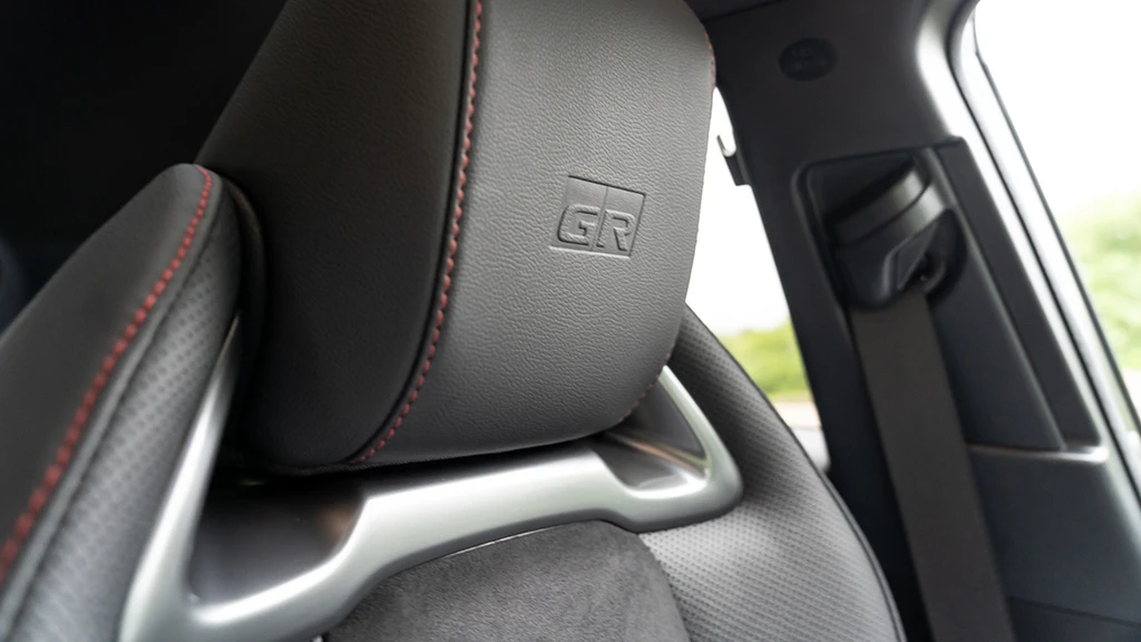 Toyota C-HR GR SPORT AWD. PREMIERE EDITION. . | Mobile.bg   10