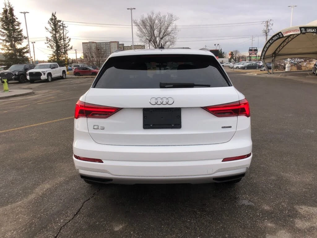 Audi Q3 Premium* 40 TFSI* ����������* (���� �� ��) | Mobile.bg � ����������� 4