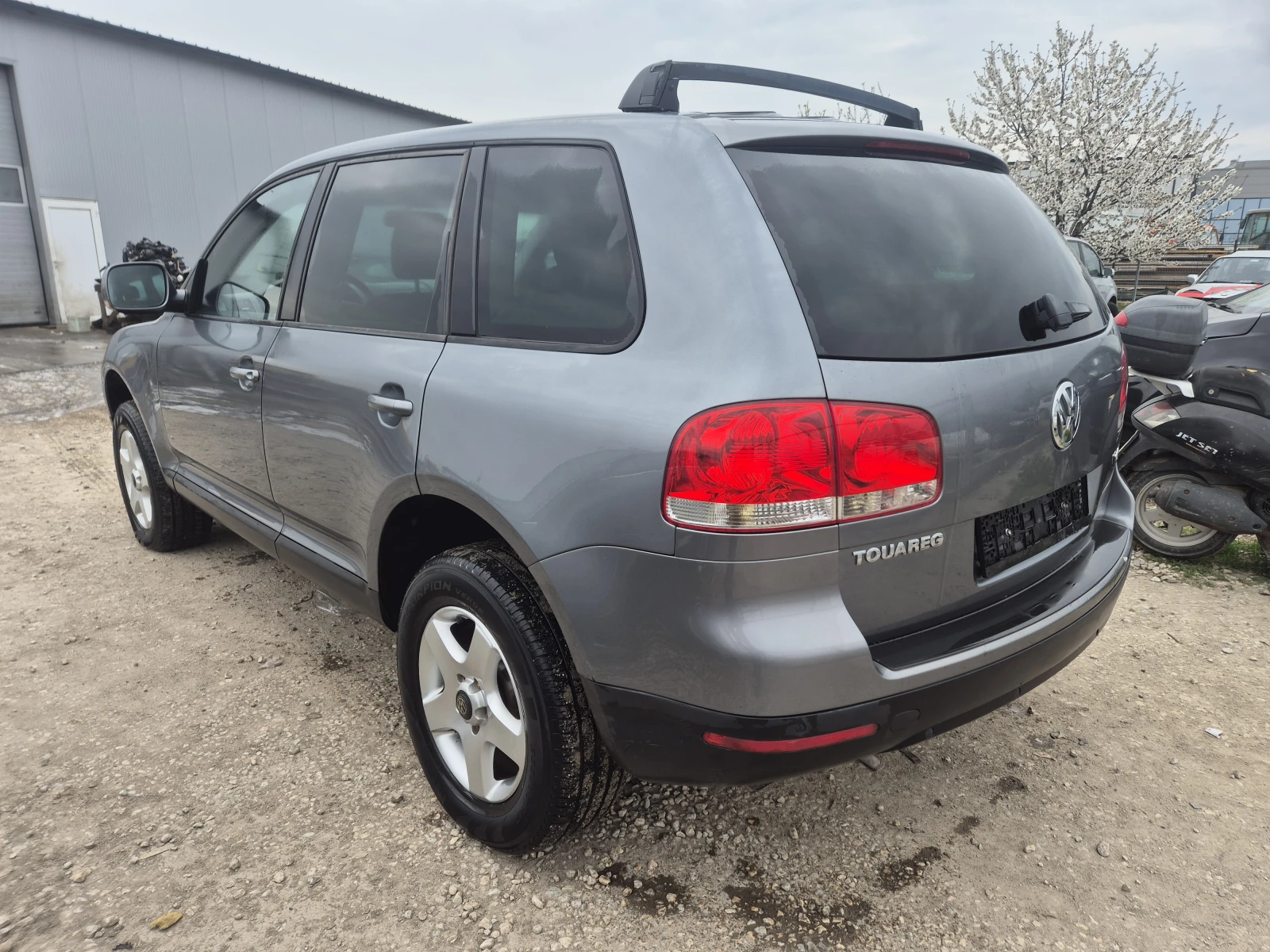 VW Touareg Ръчка 6ск, снимка 7 - Автомобили и джипове - 54168552