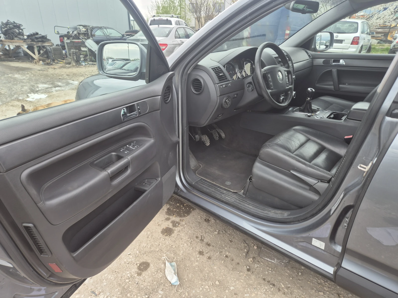 VW Touareg Ръчка 6ск, снимка 9 - Автомобили и джипове - 54168552