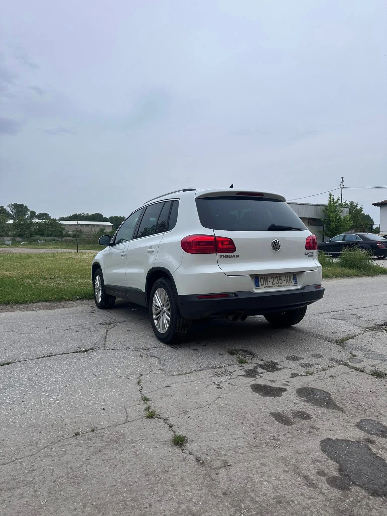 VW Tiguan Cup Sport & Style 2.0 TDI 4x4/Blu* Pano* Navi* Led, снимка 6 - Автомобили и джипове - 55995631