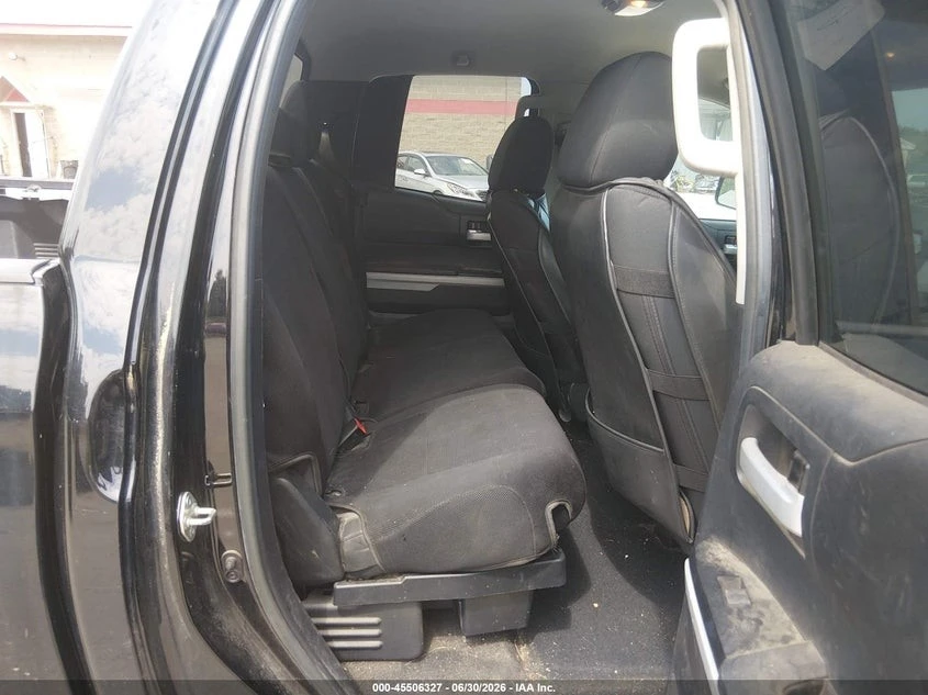 Toyota Tundra * ПАНО* KEYLESS* Camera* ПОДГРЕВ* , снимка 9 - Автомобили и джипове - 55578224
