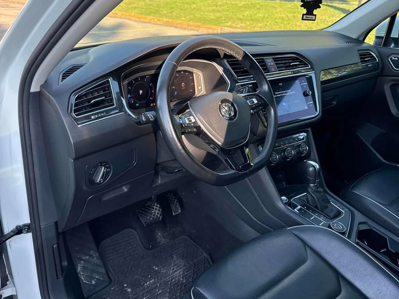 VW Tiguan * Highline * CARFAX * ОПЦИЯ ЗА ФИНАНСИРАНЕ , снимка 5 - Автомобили и джипове - 55590797