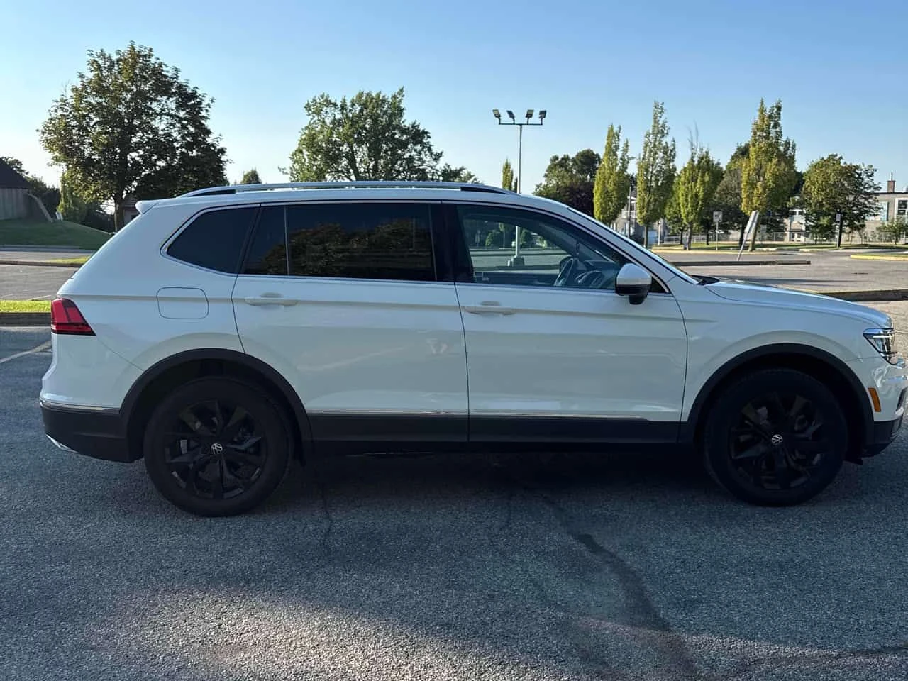 VW Tiguan * Highline * CARFAX * ОПЦИЯ ЗА ФИНАНСИРАНЕ , снимка 3 - Автомобили и джипове - 55590797