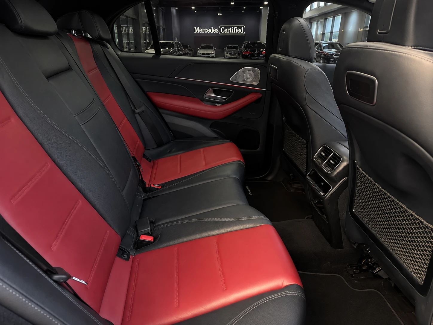 Mercedes-Benz GLE 350 d* 4MATIC* COUPE* DESIGNO* PANORAMA* ОЧАКВАН ВНОС, снимка 9 - Автомобили и джипове - 55620363