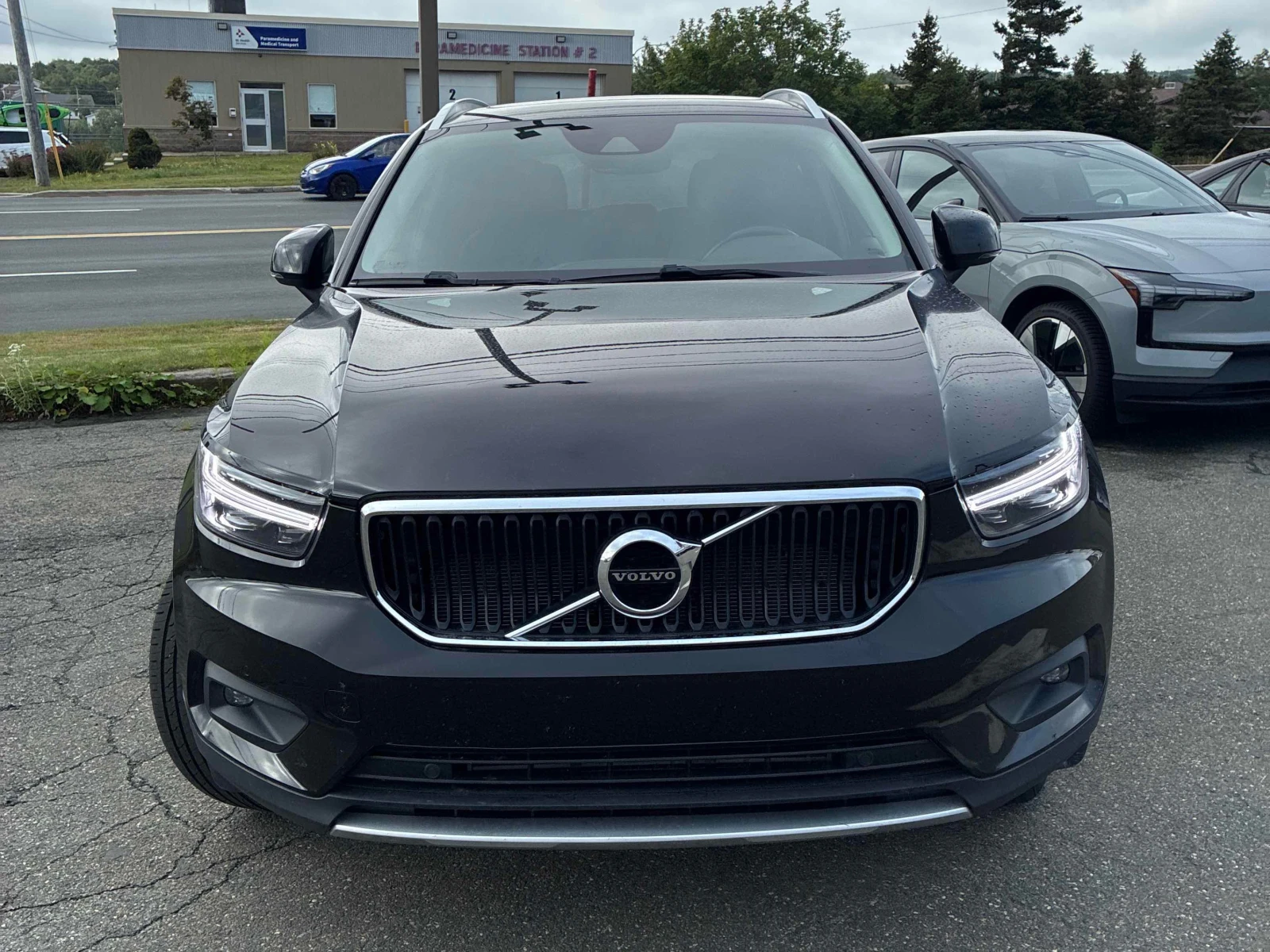 Volvo XC40  Momentum * CARFAX * БЕЗ ПЪРВОНАЧАЛНА ВНОСКА, снимка 6 - Автомобили и джипове - 55884511