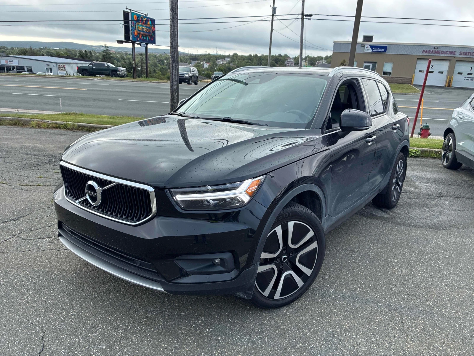 Volvo XC40  Momentum * CARFAX * БЕЗ ПЪРВОНАЧАЛНА ВНОСКА