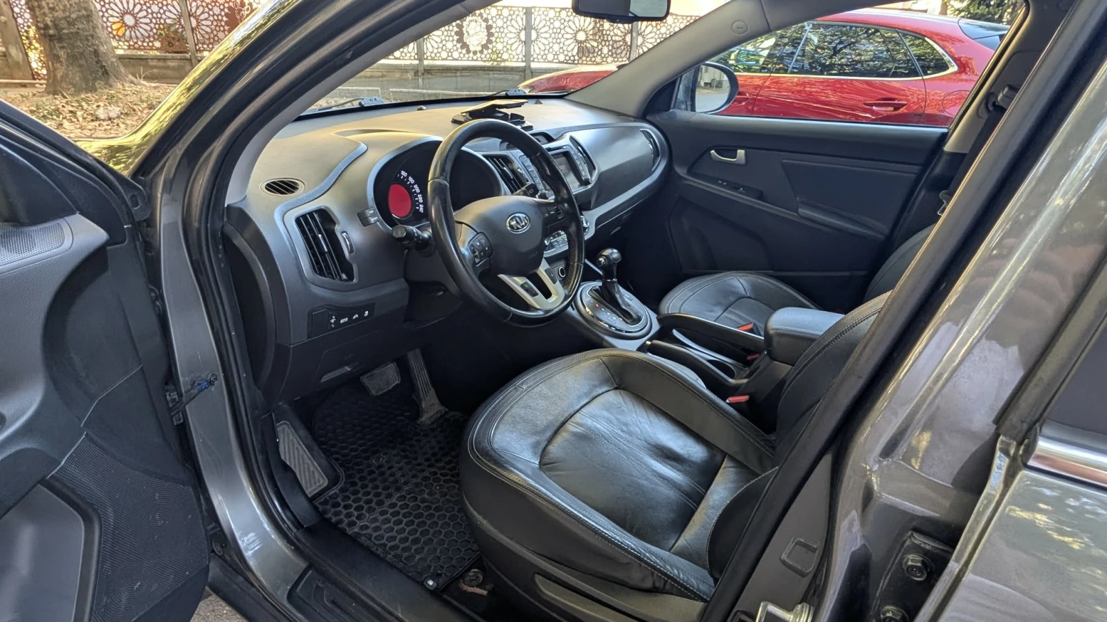 Kia Sportage, снимка 9 - Автомобили и джипове - 55986287