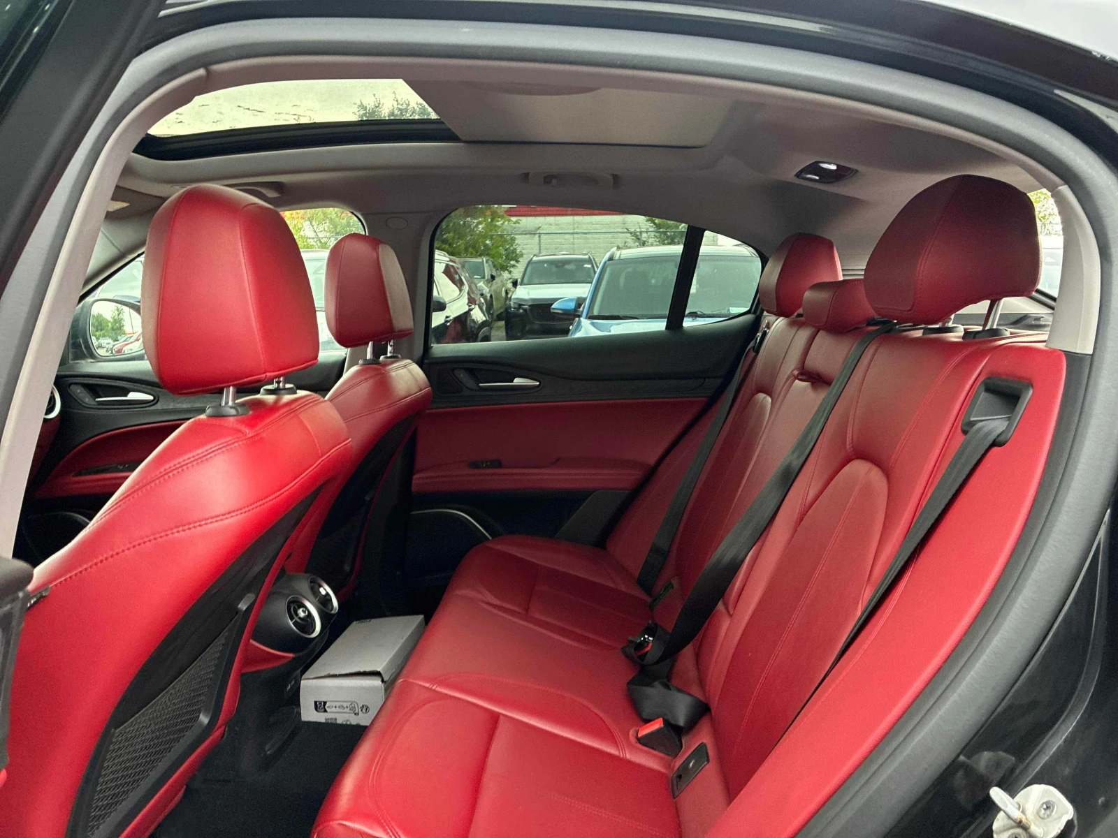 Alfa Romeo Stelvio * AWD * АВТОКРЕДИТ БЕЗ ПЪРВОНАЧАЛНА ВНОСКА* , снимка 13 - Автомобили и джипове - 56091134