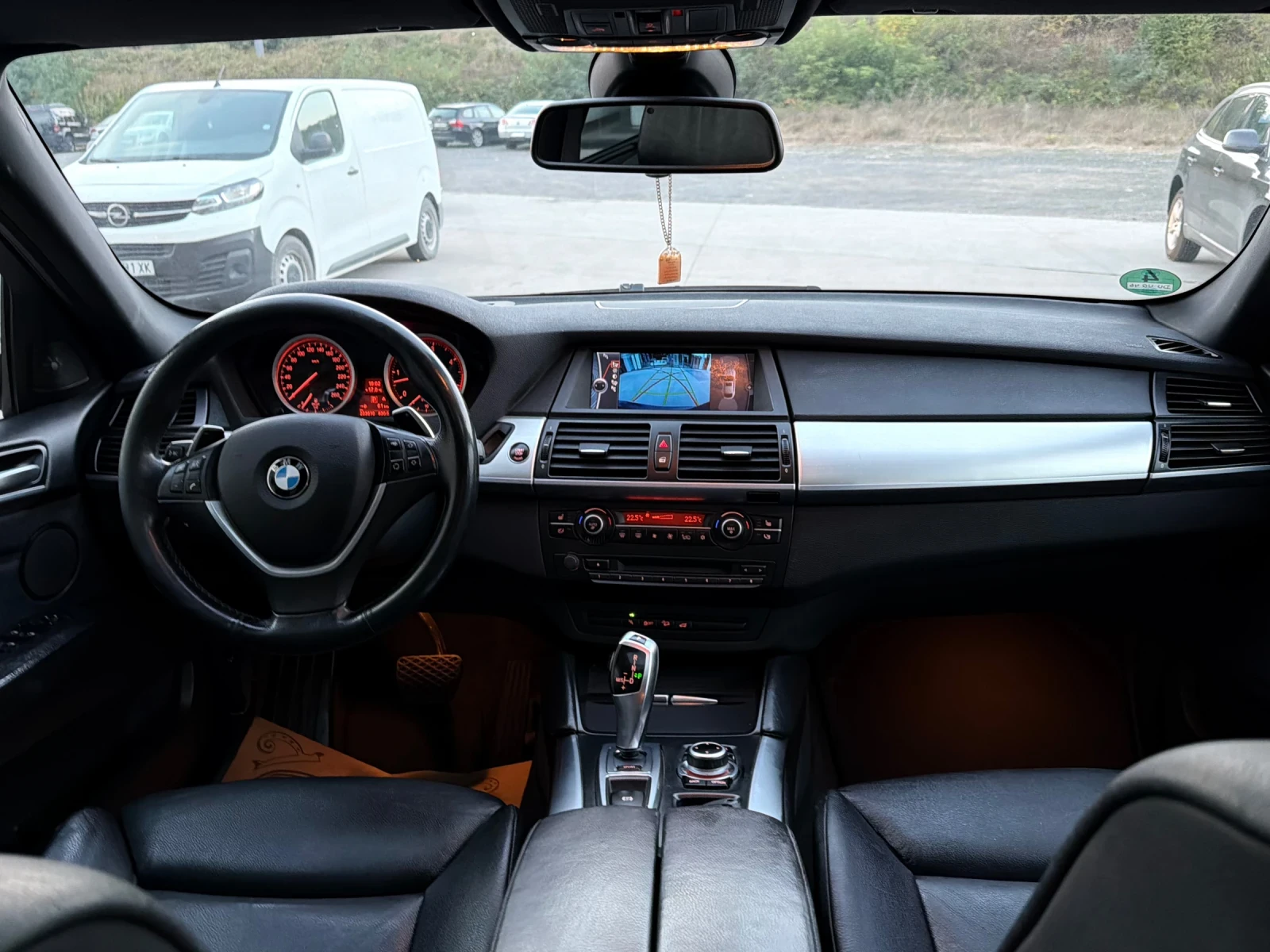BMW X6 Нов Двигател/Keyles/Softclose/Head up, снимка 12 - Автомобили и джипове - 56227129