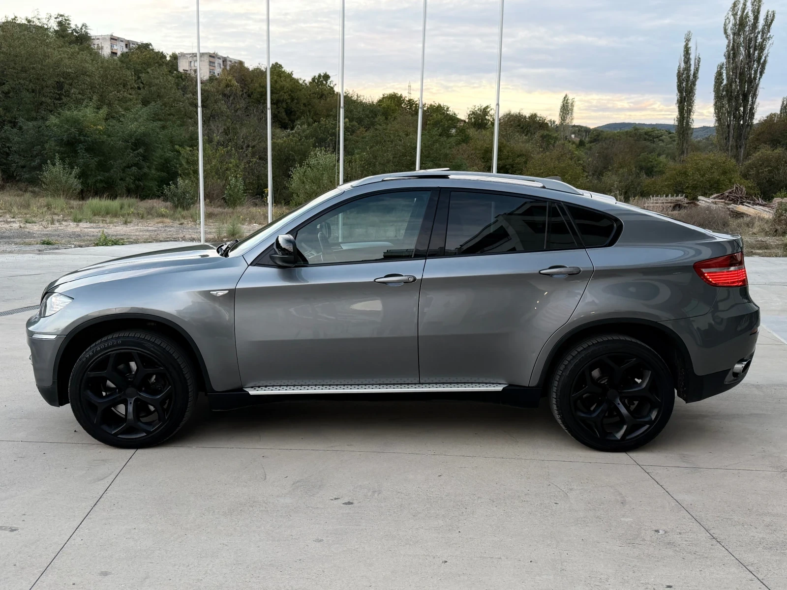 BMW X6 Нов Двигател/Keyles/Softclose/Head up, снимка 3 - Автомобили и джипове - 56227129